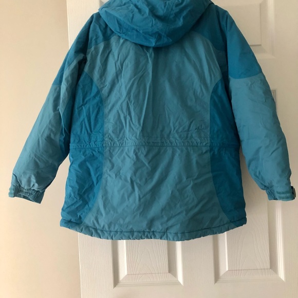 LL Bean Women’s Winter Jacket - Picture 5 of 8